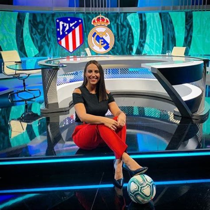 
Do LaLiga TV Presenter Semra Hunter And Football Journalist Graham Hunter Have Any Relation? 
